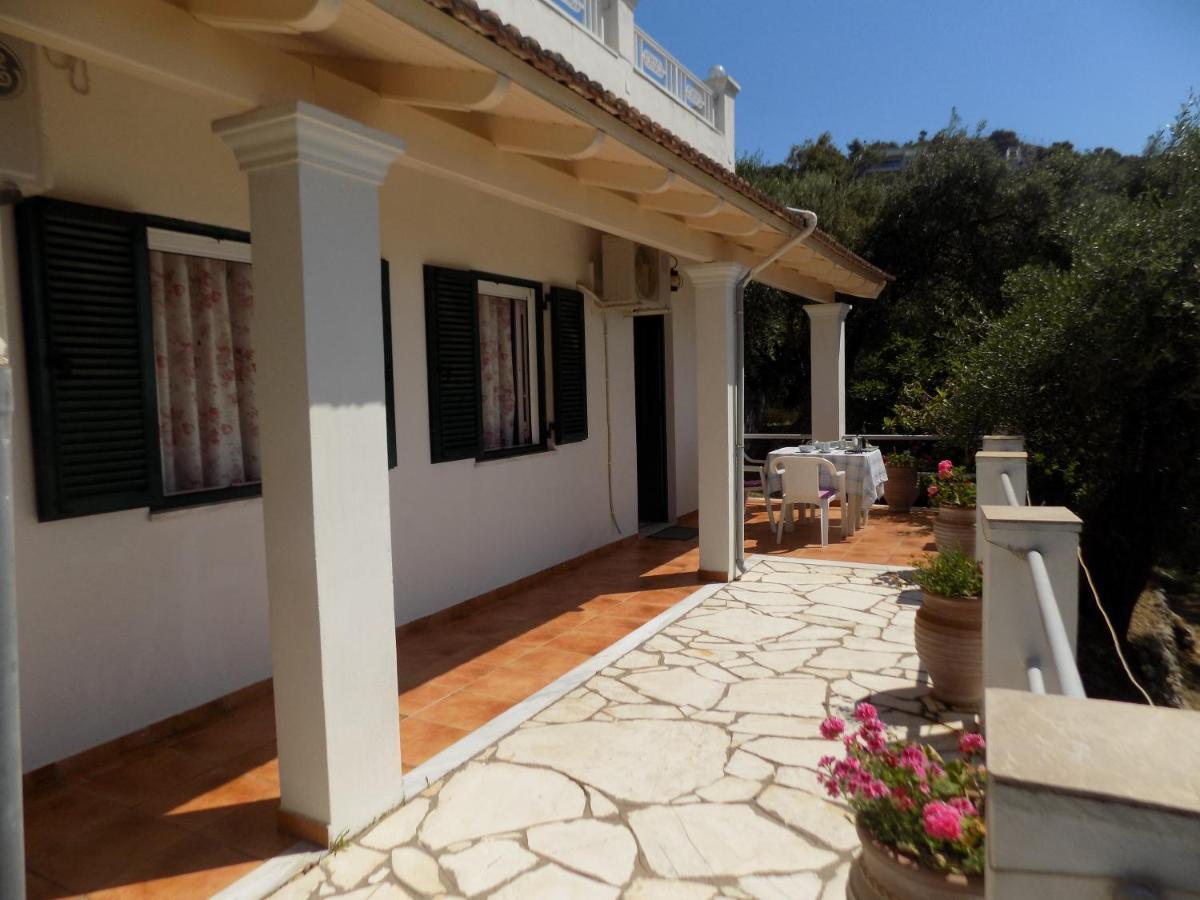 Villa Elli 1 Panoramic View Ipsos Exterior photo