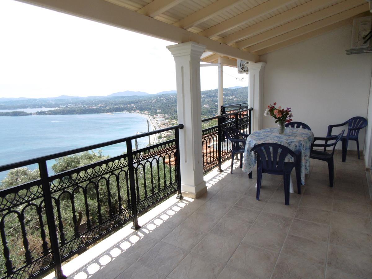Villa Elli 1 Panoramic View Ipsos Exterior photo